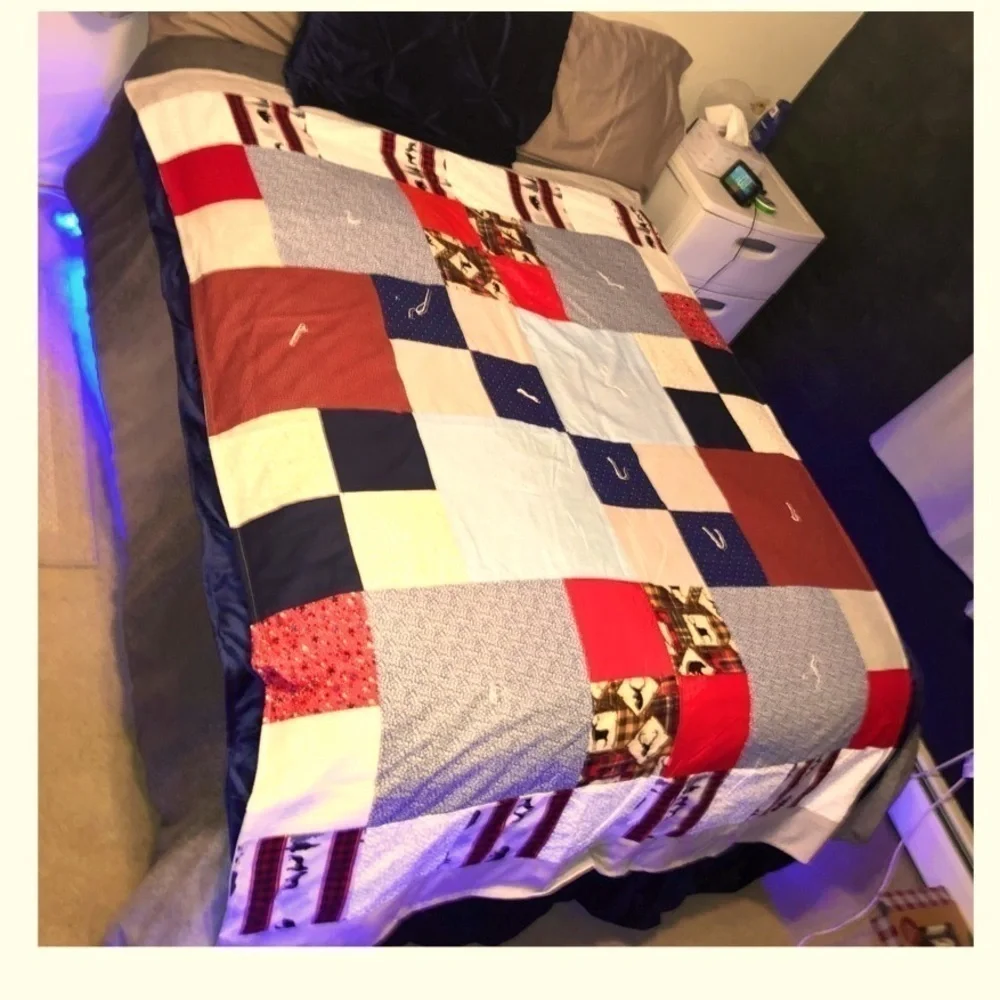 Lightweight Hand sewn Patchwork Quilt 75”X56”
